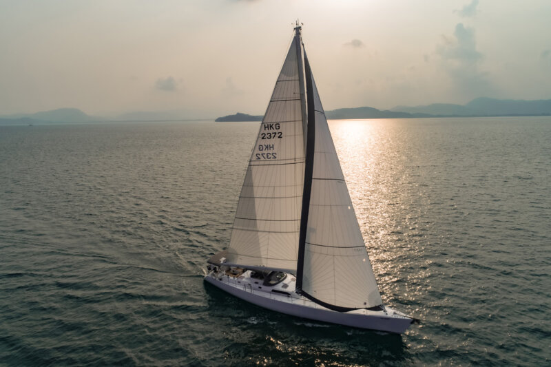 Contender Fibercon Hybrid The Ultimate TopEnd Sailcloth for