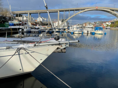 8 Fitting a New Inner Forestay and Gennaker Bowsprit