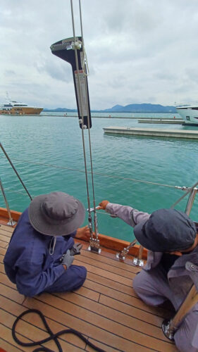 Ketch Rigging Shroud adjustment