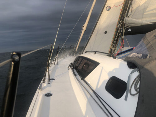 staysail on cutter stay upwind sailing